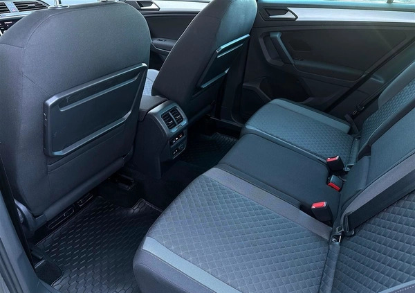 Volkswagen Tiguan cena 119000 przebieg: 32308, rok produkcji 2020 z Myszyniec małe 781